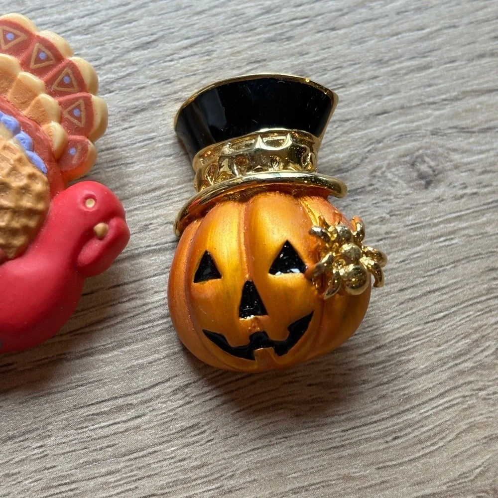 Festive Turkey and Pumpkin Brooch Set